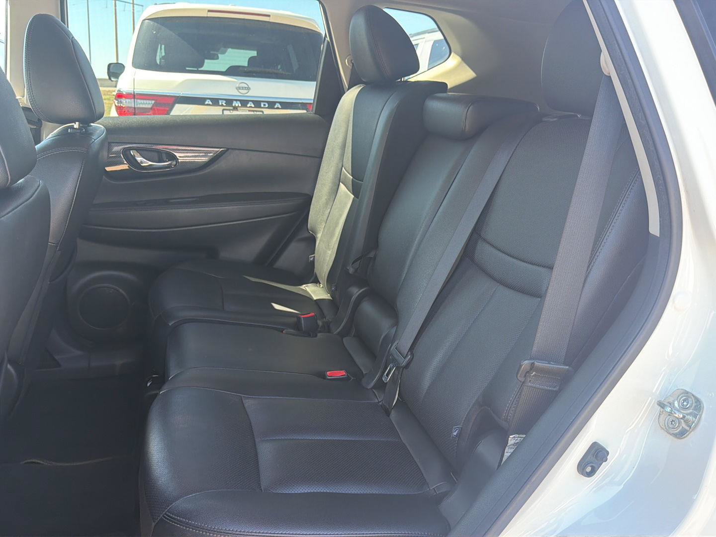 Used 2020 Nissan Rogue SL w/ Premium Package AWD/4WD image 10