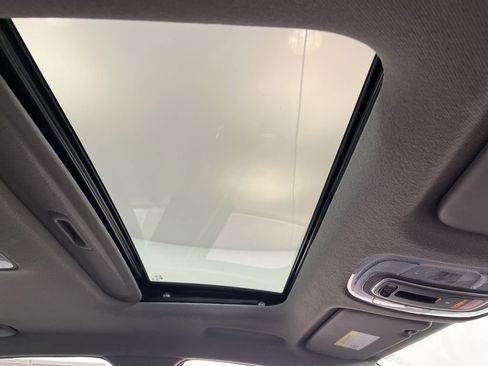 Used 2025 Hyundai Elantra SEL image 5