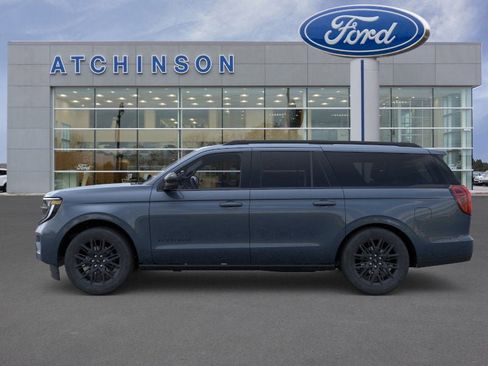 New 2026 Ford Expedition Max Platinum w/ Stealth Appearance Package image 3