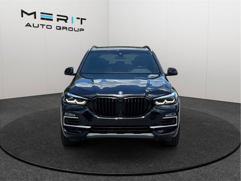 Used 2021 BMW X5 xDrive40i w/ Parking Assistance Package AWD/4WD image 3