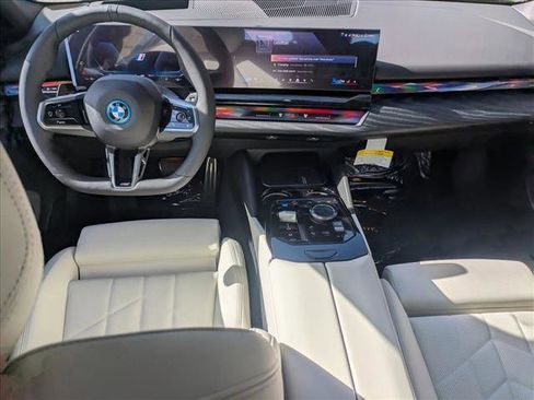 Used 2026 BMW i5 eDrive40 image 16