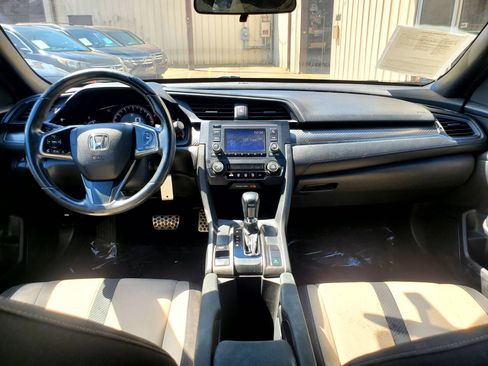 Used 2017 Honda Civic Sport image 34