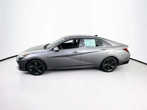 Used 2023 Hyundai Elantra Limited FWD image 8
