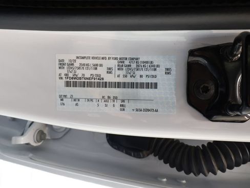 Used 2022 Ford F250 XL w/ Power Equipment Group AWD/4WD image 32