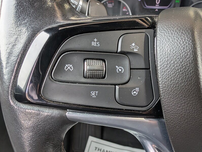 Used 2022 Buick Enclave Premium AWD/4WD image 21