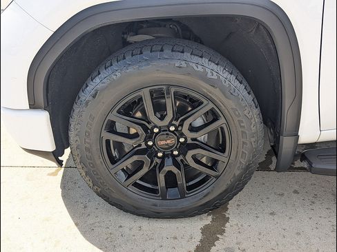 Used 2020 GMC Sierra 1500 Elevation w/ Elevation Value Package AWD/4WD image 17