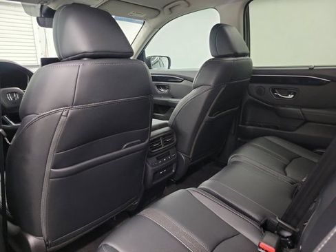Certified 2025 Honda Pilot EX-L image 12