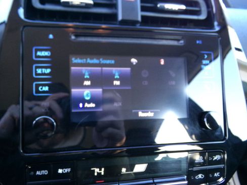 Used 2016 Toyota Prius Two image 13