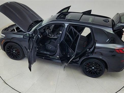 Used 2023 BMW X5 xDrive40i w/ M Sport Package image 89