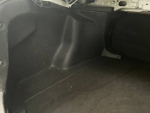 Used 2024 Toyota Corolla LE FWD image 31