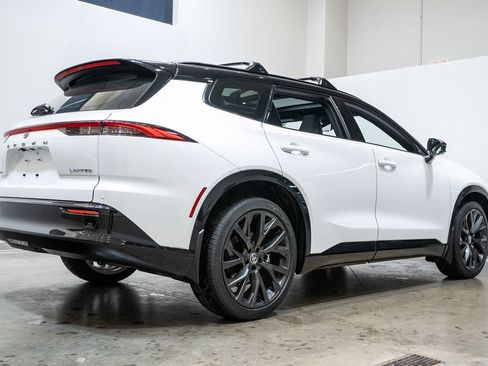 New 2026 Toyota Crown Signia Limited image 9