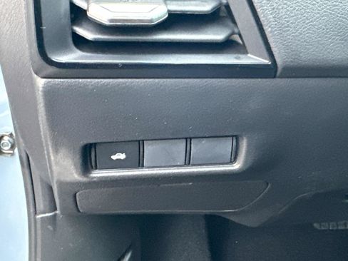 New 2026 Nissan Sentra SR w/ Floor Mat Package FWD image 21