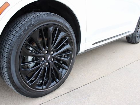 Used 2024 Lincoln Corsair Reserve w/ Equipment Group 201A image 10