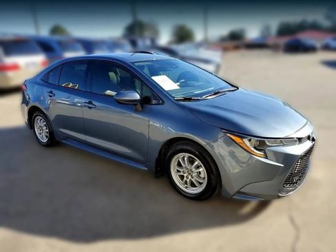 Used 2020 Toyota Corolla LE image 16