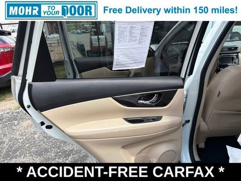 Used 2020 Nissan Rogue SV FWD image 39