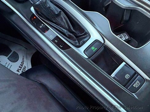 Used 2018 Honda Accord EX-L image 31