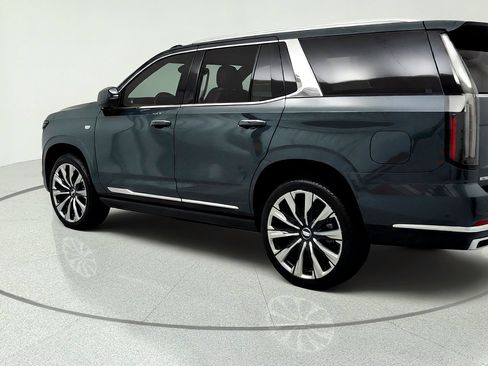 Used 2026 Cadillac Escalade Luxury w/ Touring Package AWD/4WD image 3