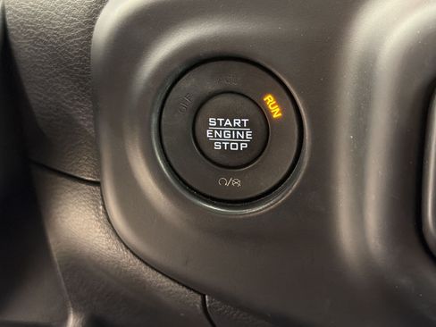 Used 2021 Jeep Wrangler Rubicon AWD/4WD image 22