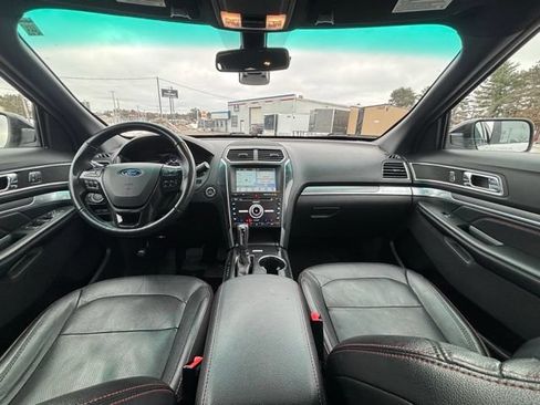 Used 2018 Ford Explorer Sport AWD/4WD image 22