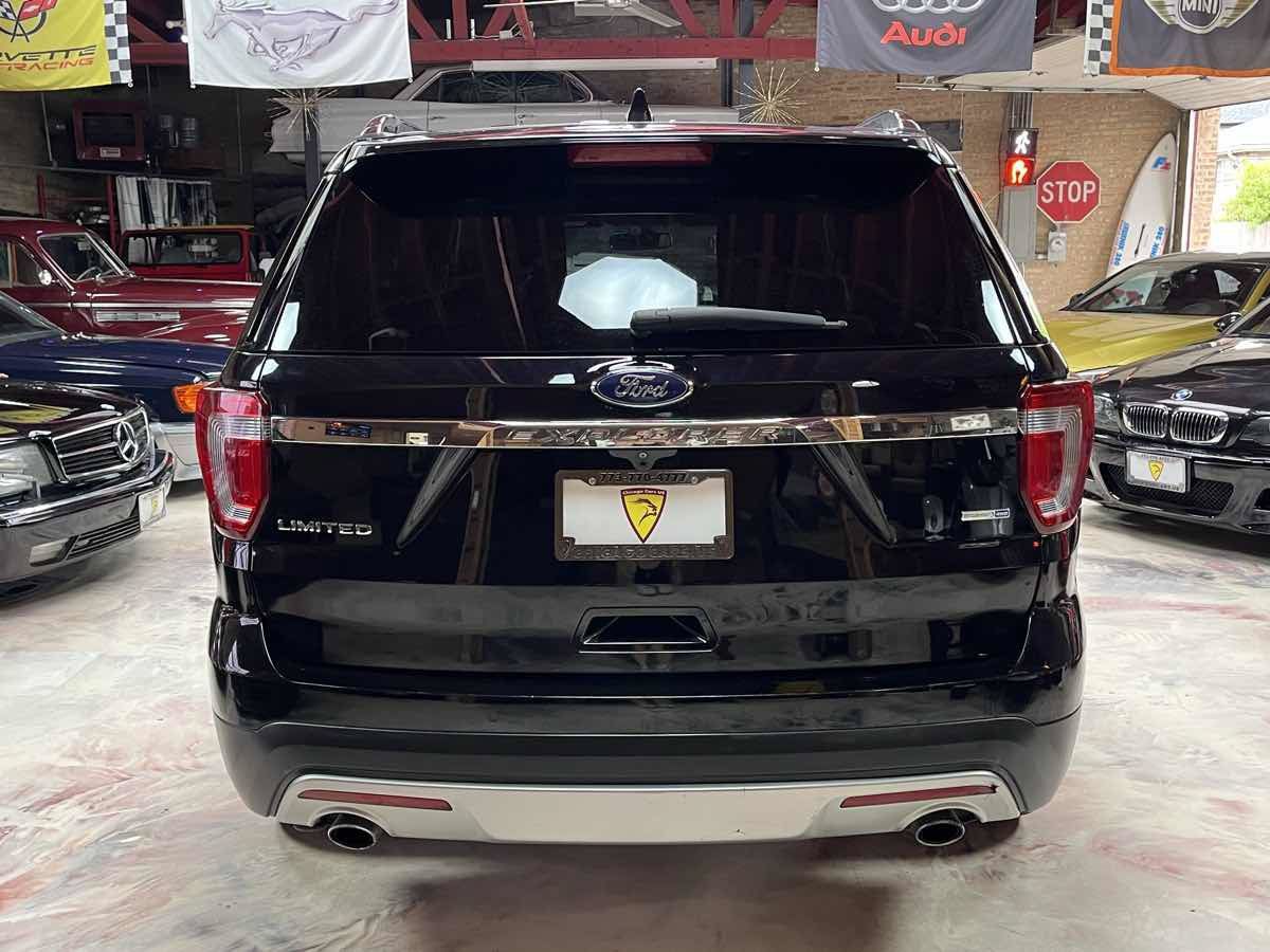 Used 2017 Ford Explorer Limited w/ Equipment Group 303A AWD/4WD image 6