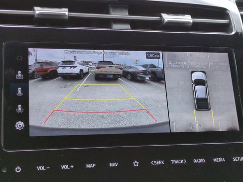 Certified 2023 Hyundai Santa Cruz Limited image 17