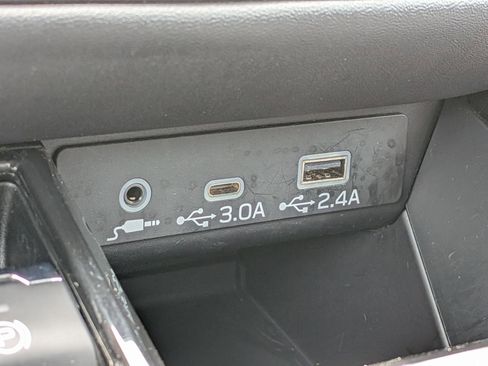 Certified 2024 Subaru Outback Premium AWD/4WD image 40