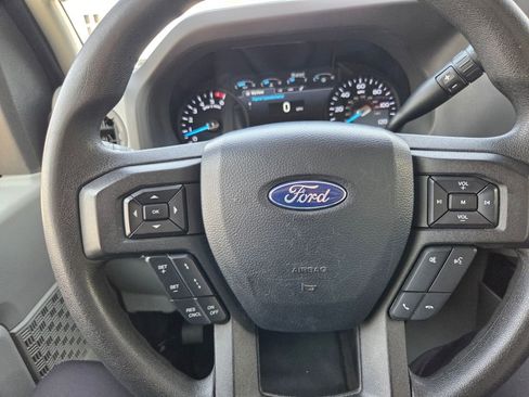 Used 2021 Ford E-350 and Econoline 350 Super Duty image 3