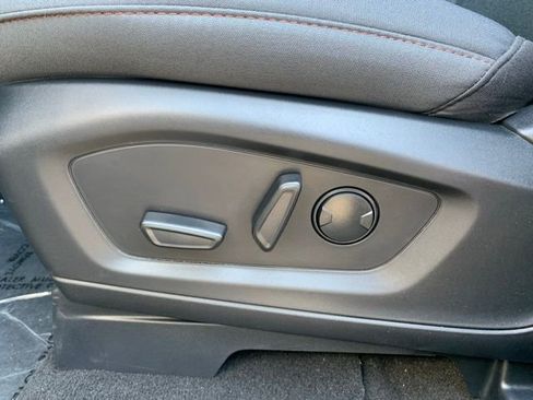 New 2025 Ford Explorer Active image 13