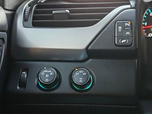 Used 2016 Chevrolet Suburban LTZ image 36