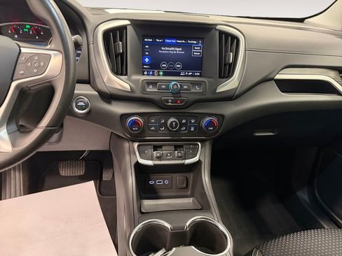 Used 2024 GMC Terrain SLE w/ Driver Convenience Package image 20