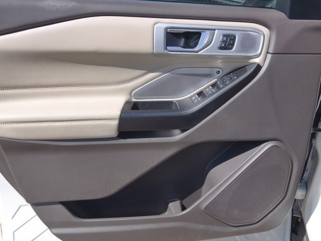 Used 2020 Ford Explorer Platinum AWD/4WD image 12