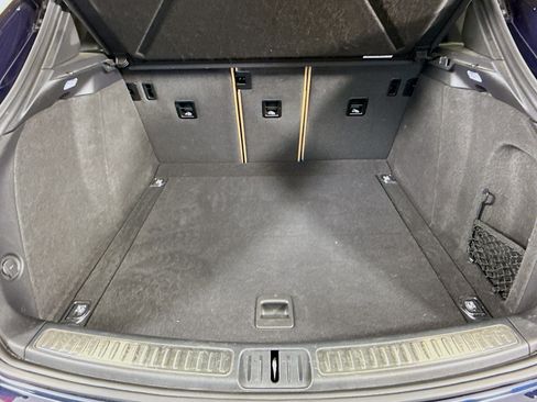Certified 2023 Porsche Macan S AWD/4WD image 26