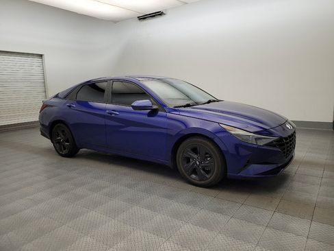 Used 2021 Hyundai Elantra SEL FWD image 11