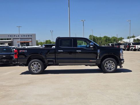 New 2026 Ford F250 Platinum w/ Platinum Plus Package AWD/4WD image 7