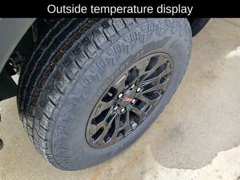 New 2026 GMC Canyon Elevation w/ Convenience Package image 38