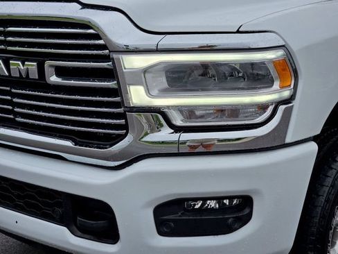 Used 2024 RAM 2500 Laramie AWD/4WD image 9