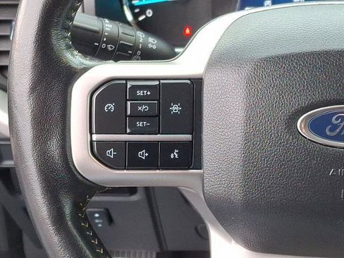 Used 2024 Ford Expedition XLT image 21