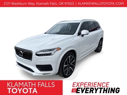 Used 2022 Volvo XC90 T6 Momentum w/ Advanced Package