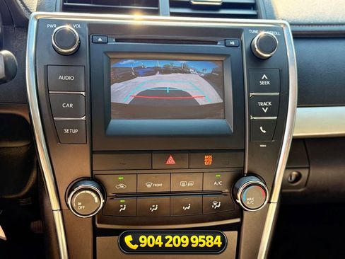 Used 2017 Toyota Camry SE FWD image 18