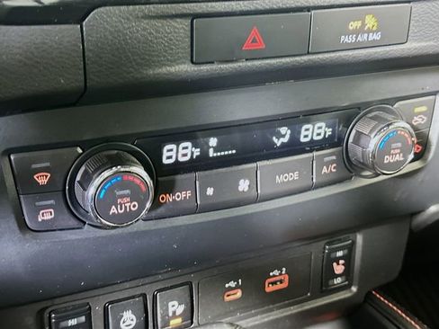 Used 2023 Nissan Frontier PRO-4X w/ Pro-4X Premium Package image 18