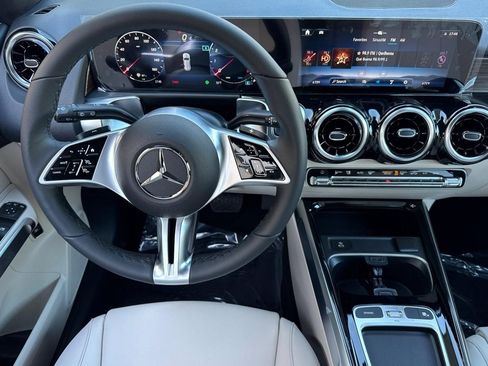 New 2026 Mercedes-Benz GLB 250 image 15
