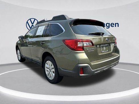 Used 2018 Subaru Outback 2.5i AWD/4WD image 3