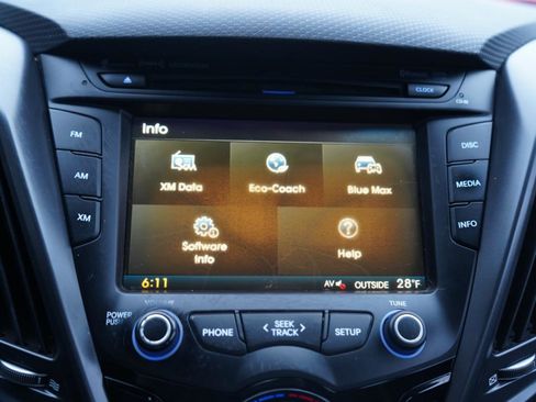 Used 2016 Hyundai Veloster Turbo image 36