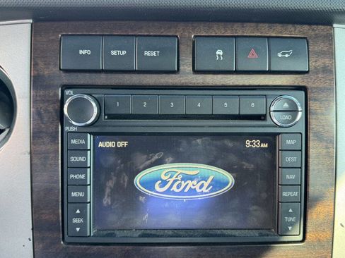Used 2008 Ford Expedition EL Limited image 21