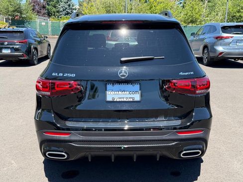 Used 2023 Mercedes-Benz GLB 250 4MATIC image 6