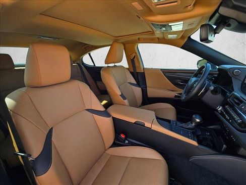 Used 2022 Lexus ES 300h w/ Premium Package FWD image 20