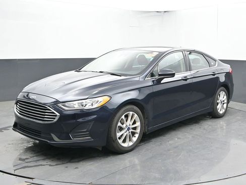 Used 2020 Ford Fusion SE FWD image 6