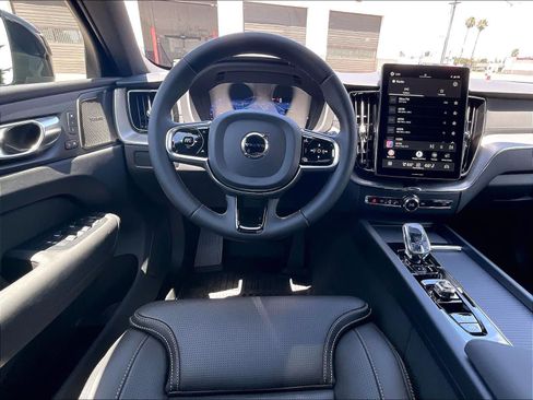 New 2026 Volvo XC60 T8 Ultra w/ Protection Package Premier AWD/4WD image 15