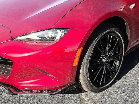 New 2026 MAZDA MX-5 Miata Club w/ Interior Package RWD image 9