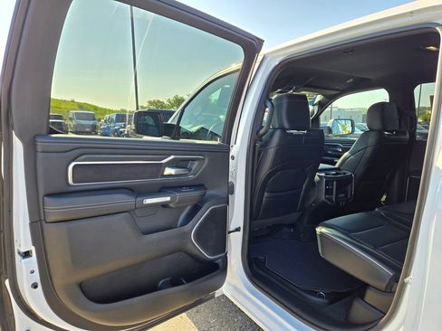 Used 2023 RAM 1500 Laramie AWD/4WD image 29